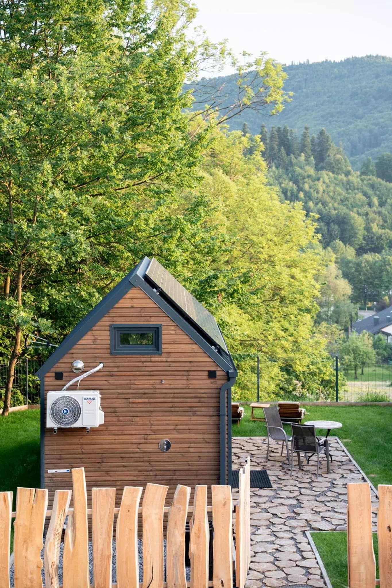 Termalna Osada - Widok na domki